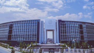 جامعة اسطنبول ميديبول
