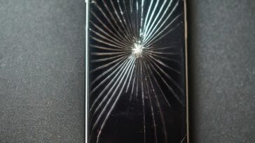 does tmobile fix phone screens