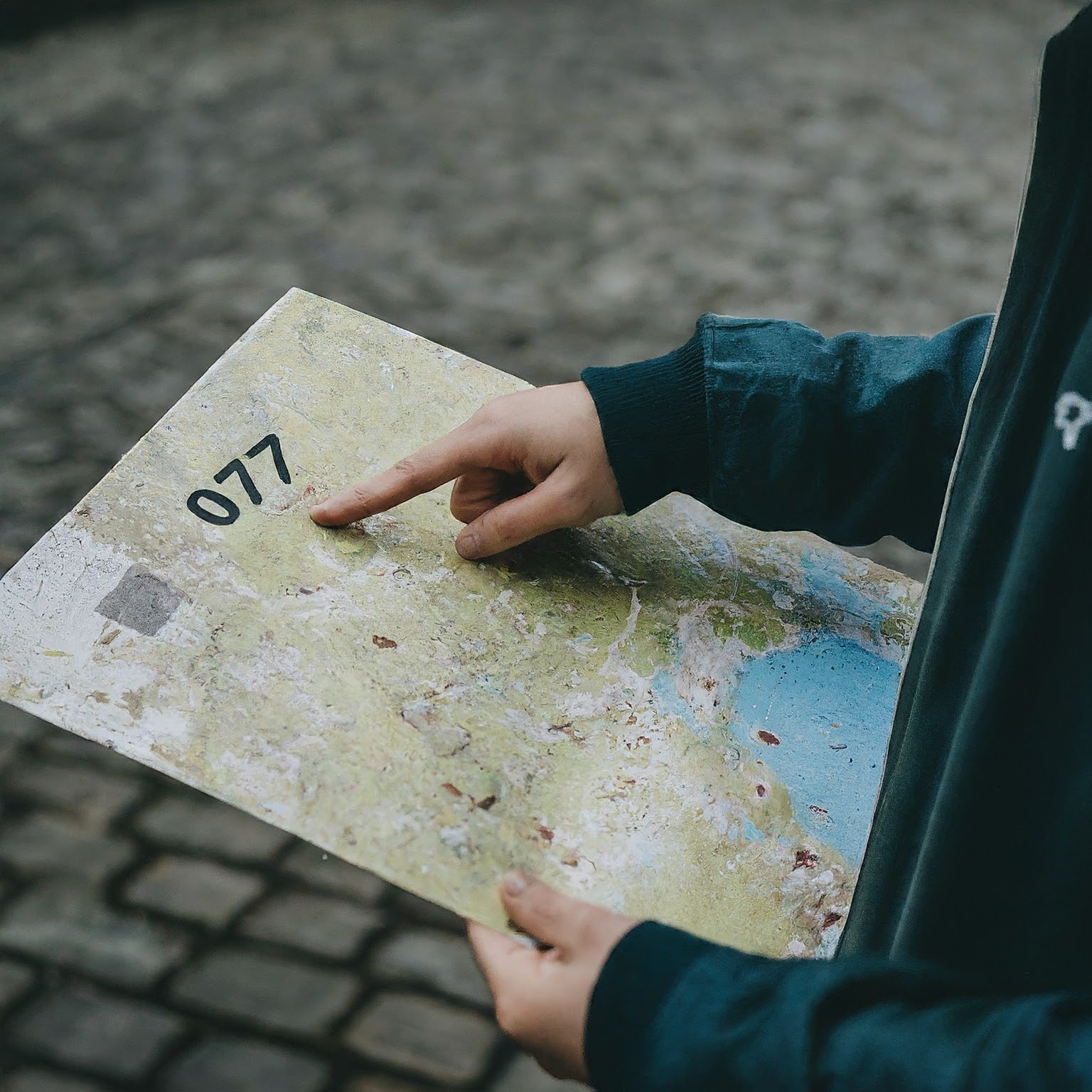 The 077 country code