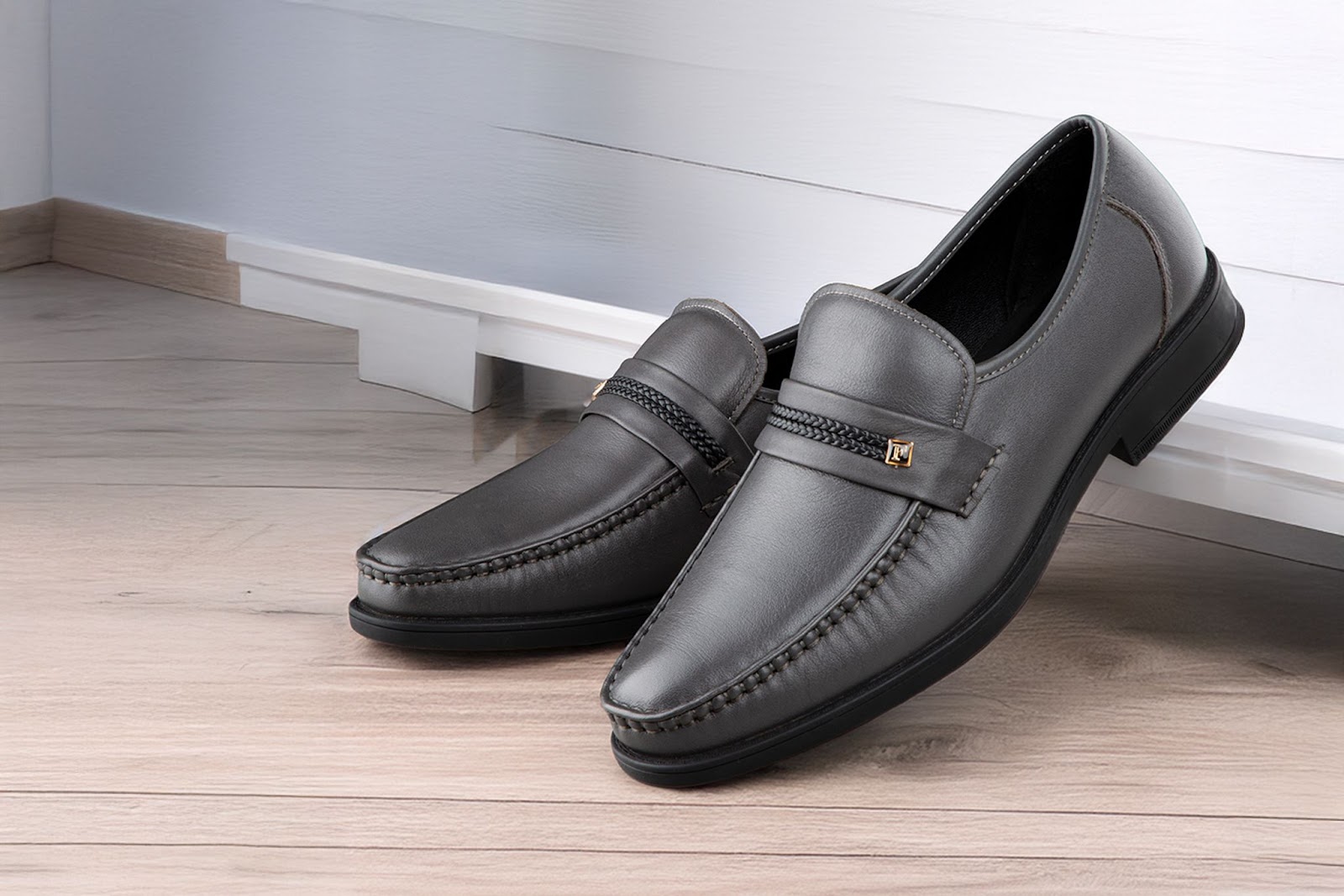 تسوق جزم رسمية أونلاين